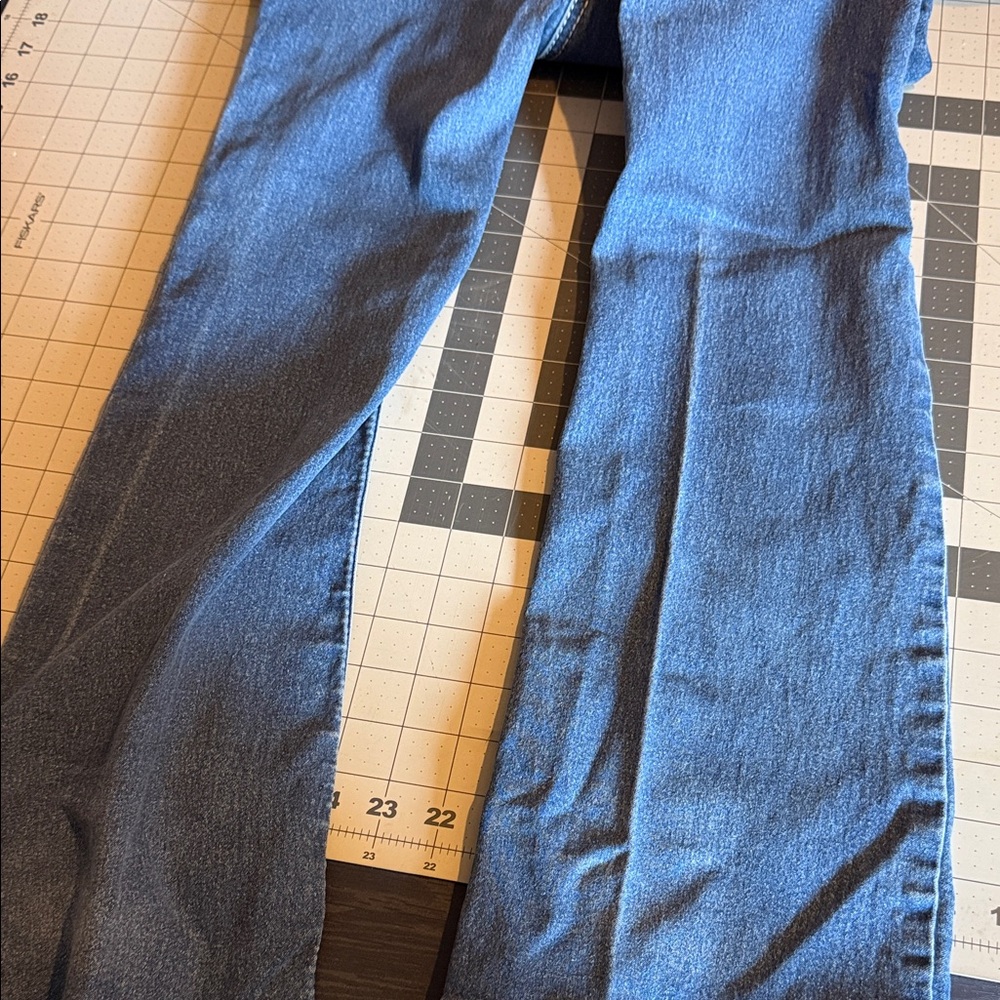 Soundgirl Blue Boot Cut Jeans with Silver Embellishments size 5 - Picture 12 of 13